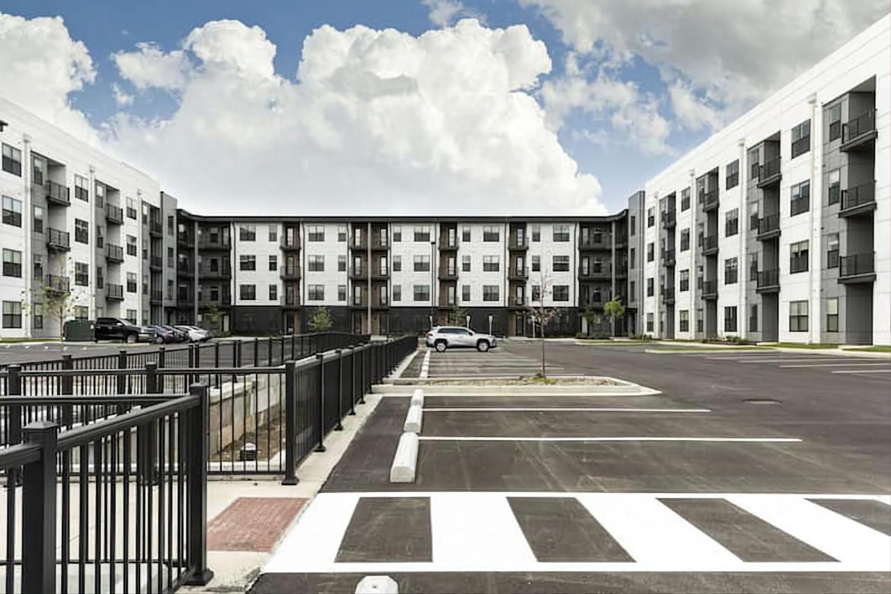 Modern Dwntwn 1 Bdrm Apt Pool Gym Free Parking Indianapolis Exteriör bild